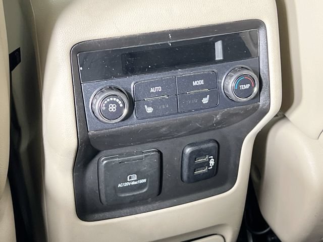 Used 2017 WHITE FROST TRICOAT GMC Denali image 27