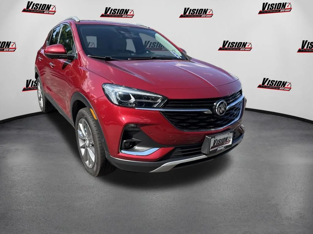 Used 2020 Red Buick Essence image 3