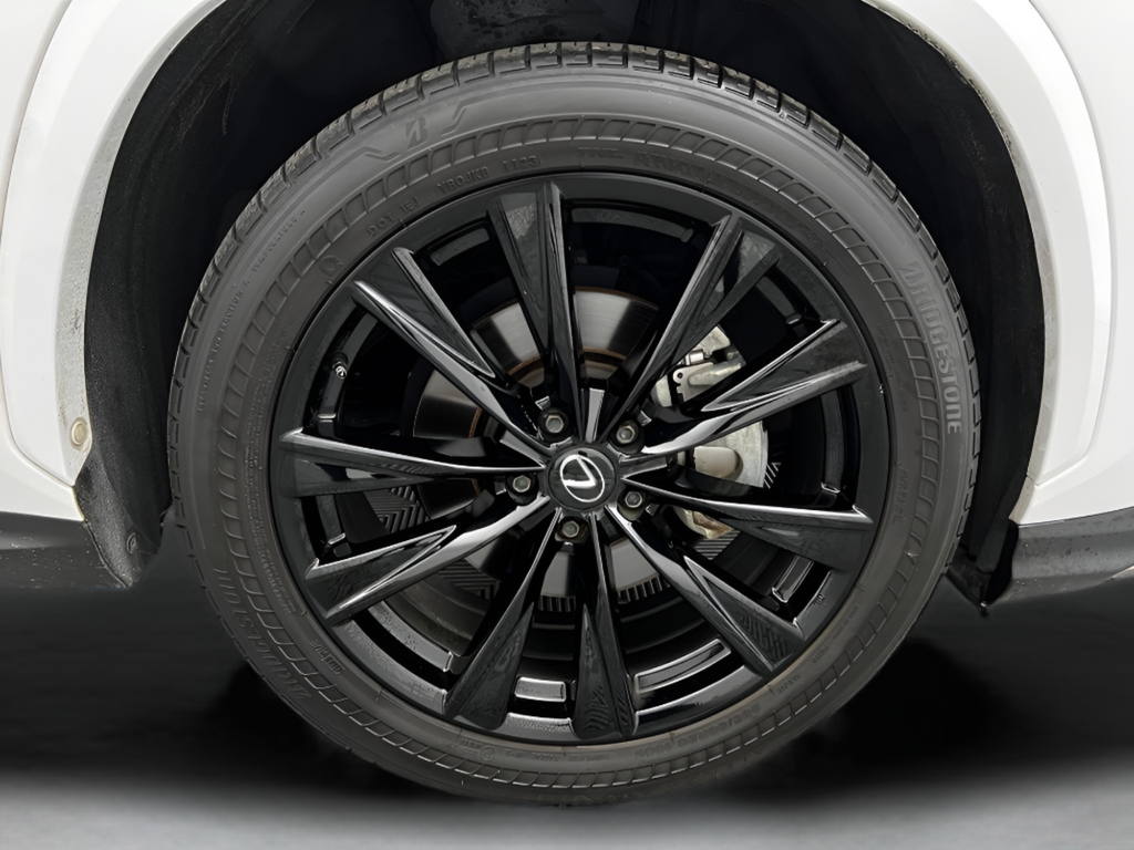 Used 2024 Ultra White Lexus 350 F SPORT Handling image 43