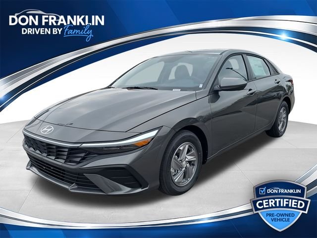Used 2025 Gray Hyundai SE image 1