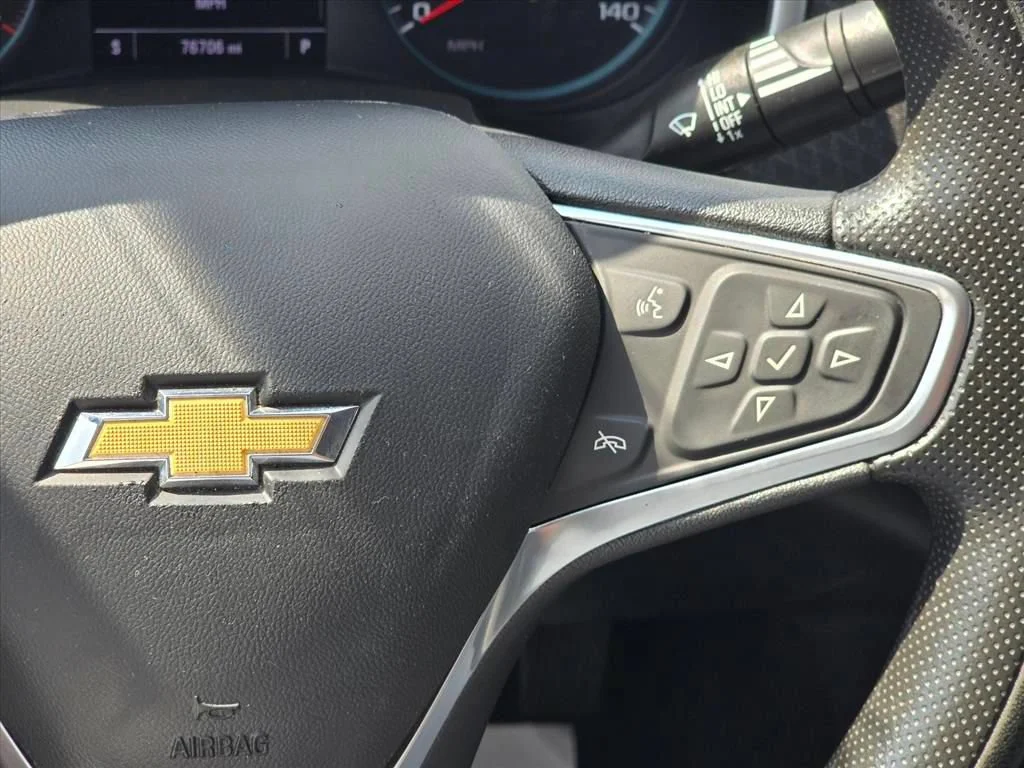 Used 2023 Summit White Chevrolet LT image 14