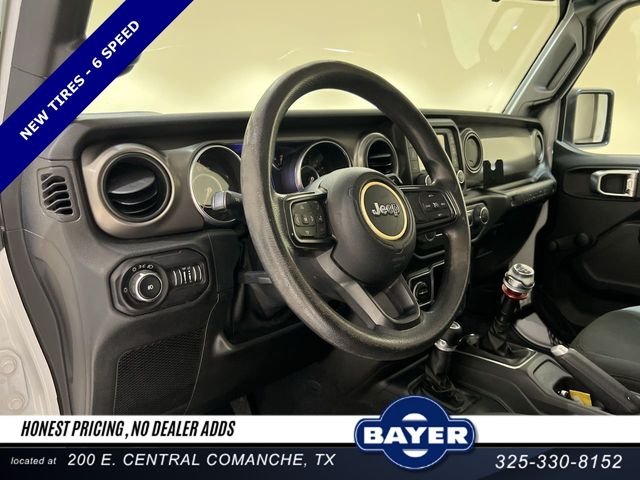 Used 2018 White Jeep Unlimited Sport image 9