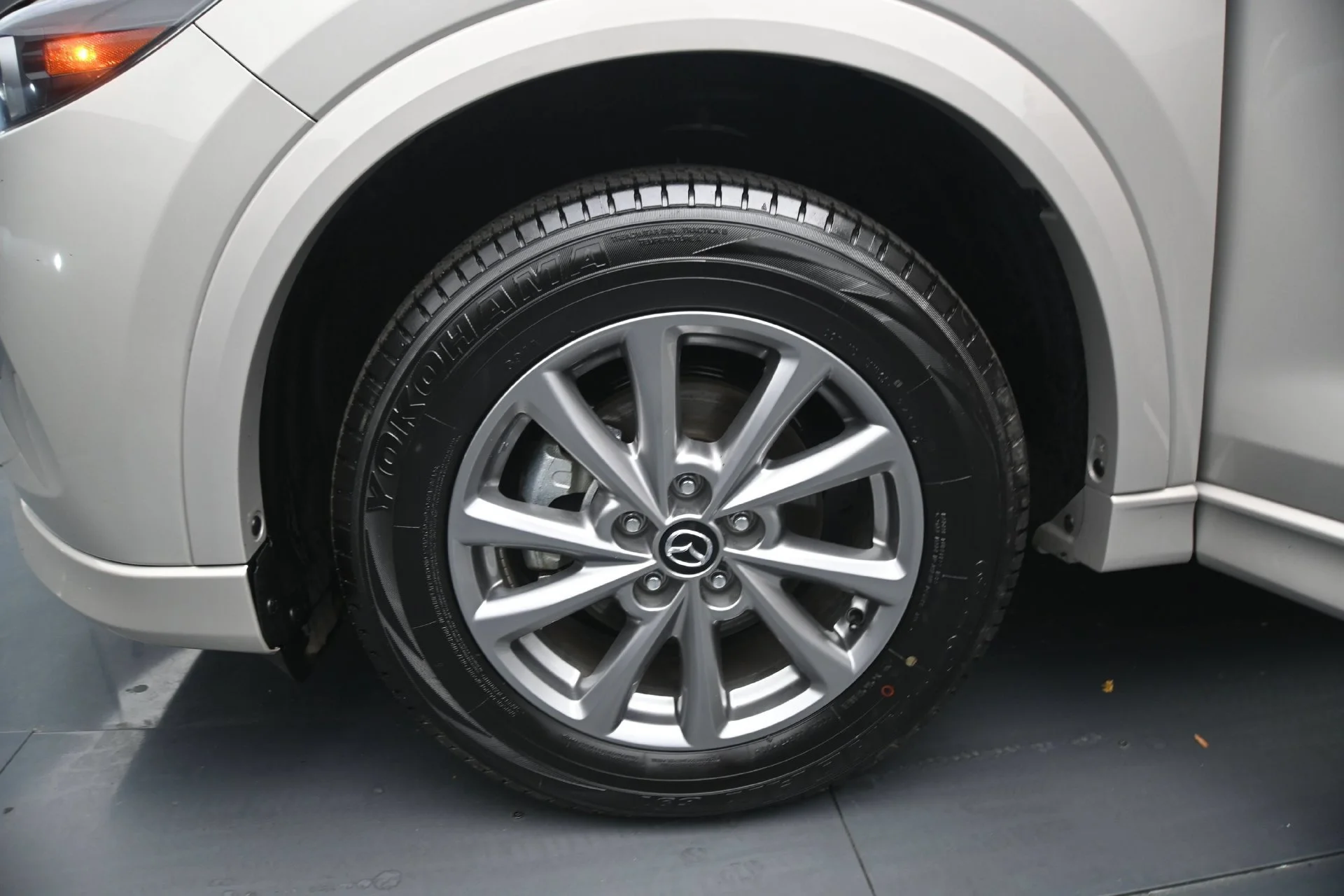 Used 2025 Platinum Quartz Metallic Mazda 2.5 S Preferred Package image 27