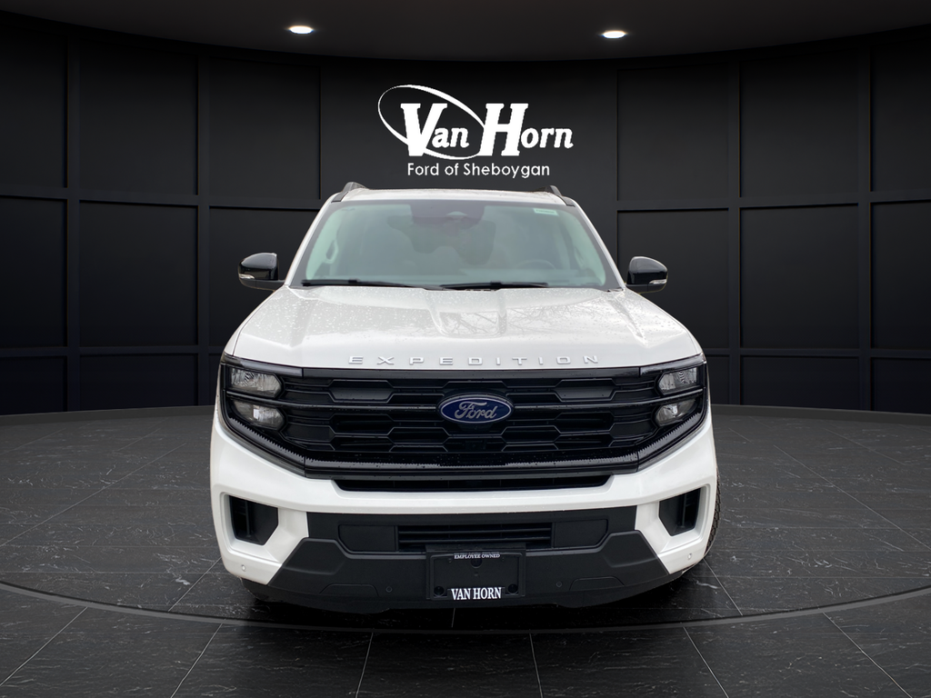 Used 2026 Star White Metallic Tri-Coat Ford Active image 2