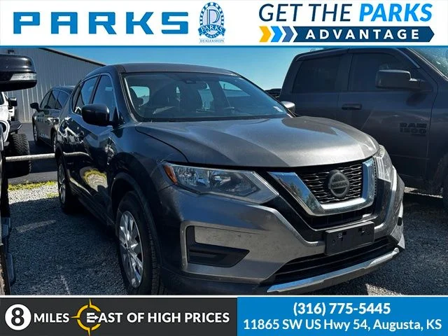 Used 2019 Gray Nissan S image 1