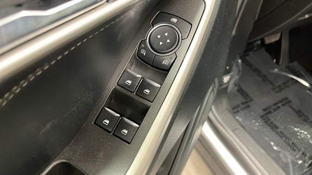 Used 2024 Iconic Silver Metallic Ford XLT image 20