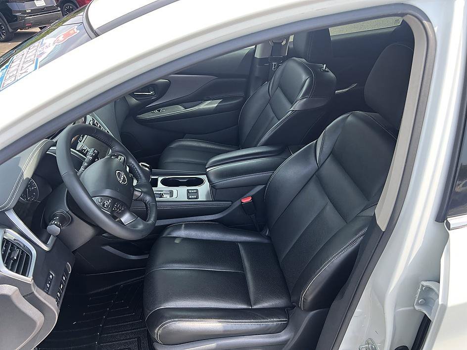 Certified Used 2023 Pearl White Tricoat Nissan SL image 12