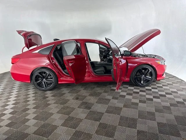 Used 2022  Honda Sport image 13