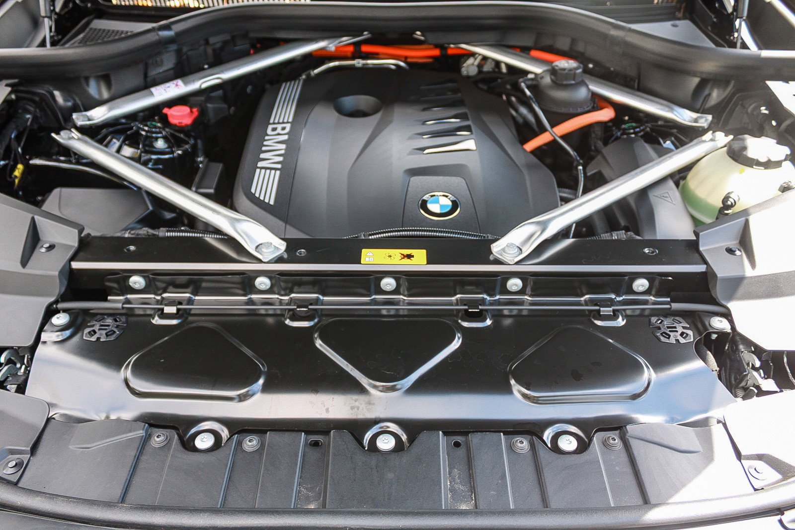 Used 2026 Black Sapphire Metallic BMW xDrive50e image 28