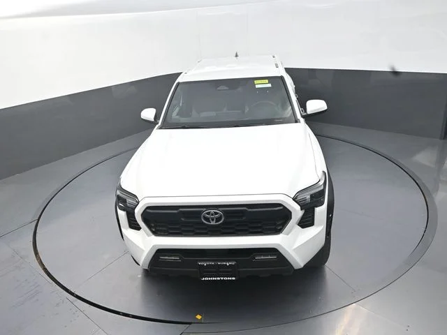 Used 2025 White Toyota TRD Off-Road image 27