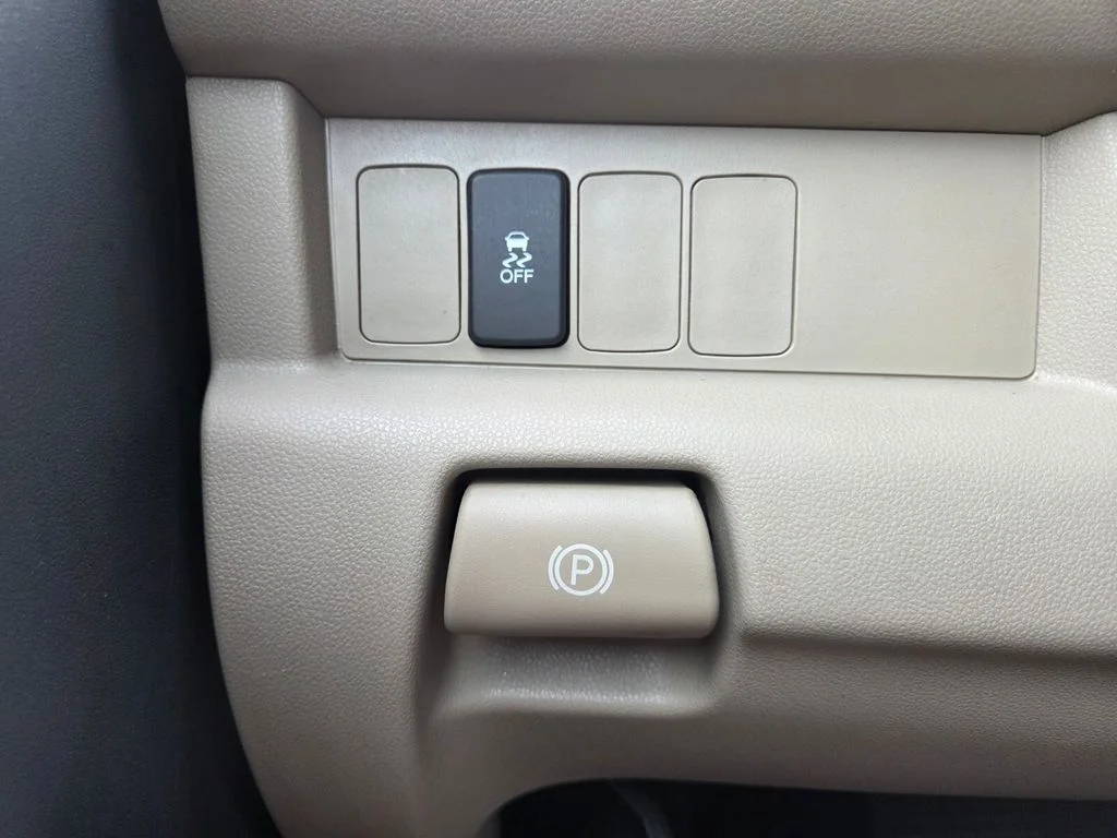 Used 2012 Gray Honda EX-L image 10