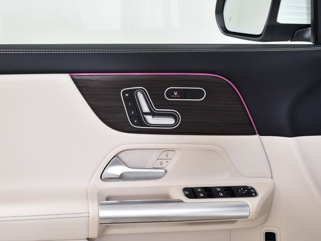 New 2026 Polar White Mercedes-Benz GLA 250 image 19