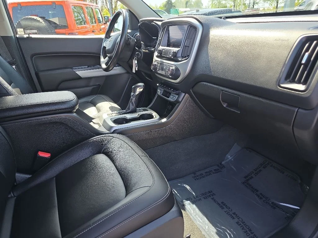 Used 2022 Black Chevrolet ZR2 image 10