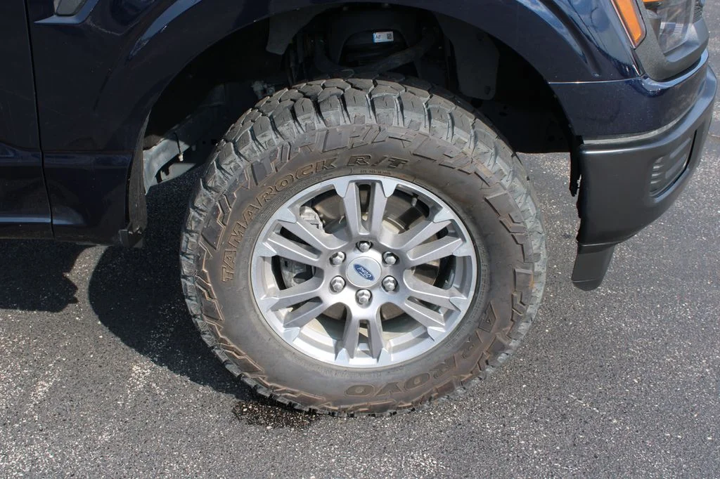 Used 2024 Blue Metallic Ford XL image 19