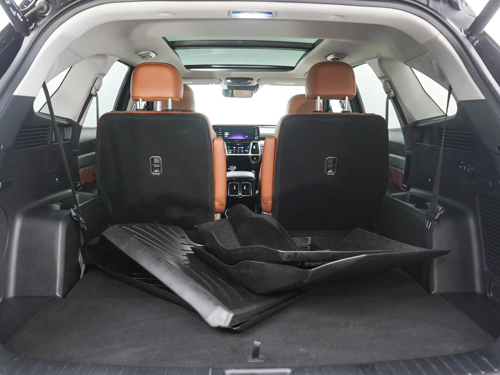 Used 2023 Ebony Black Kia X-Line SX Prestige AWD image 11