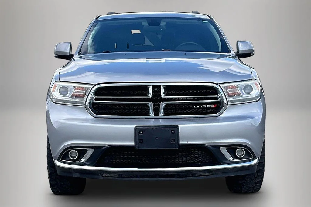 Used 2015 Silver Dodge Limited image 3