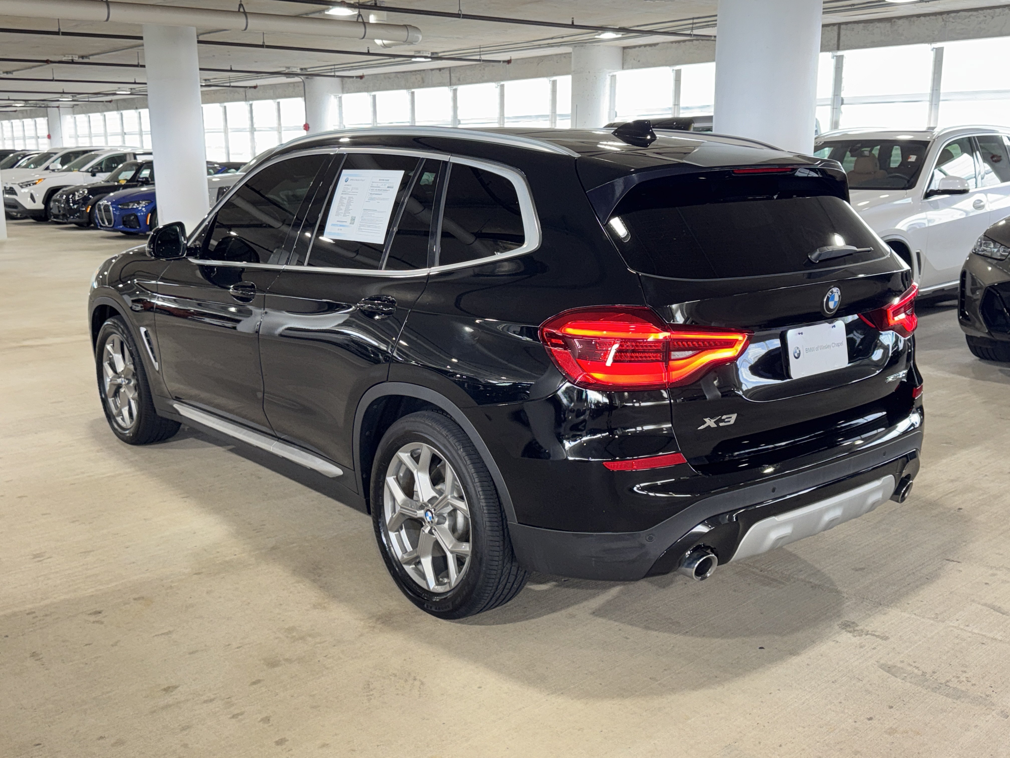 Used 2020 Jet Black BMW sDrive30i image 6