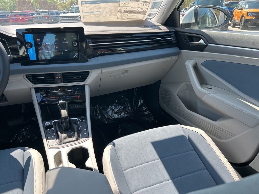 New 2026 White Volkswagen 1.5T SE image 11