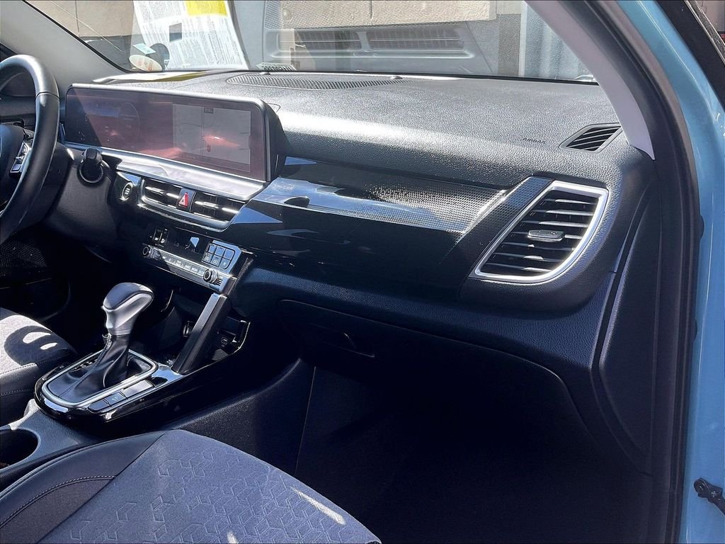 Used 2024 Blue Kia S image 13