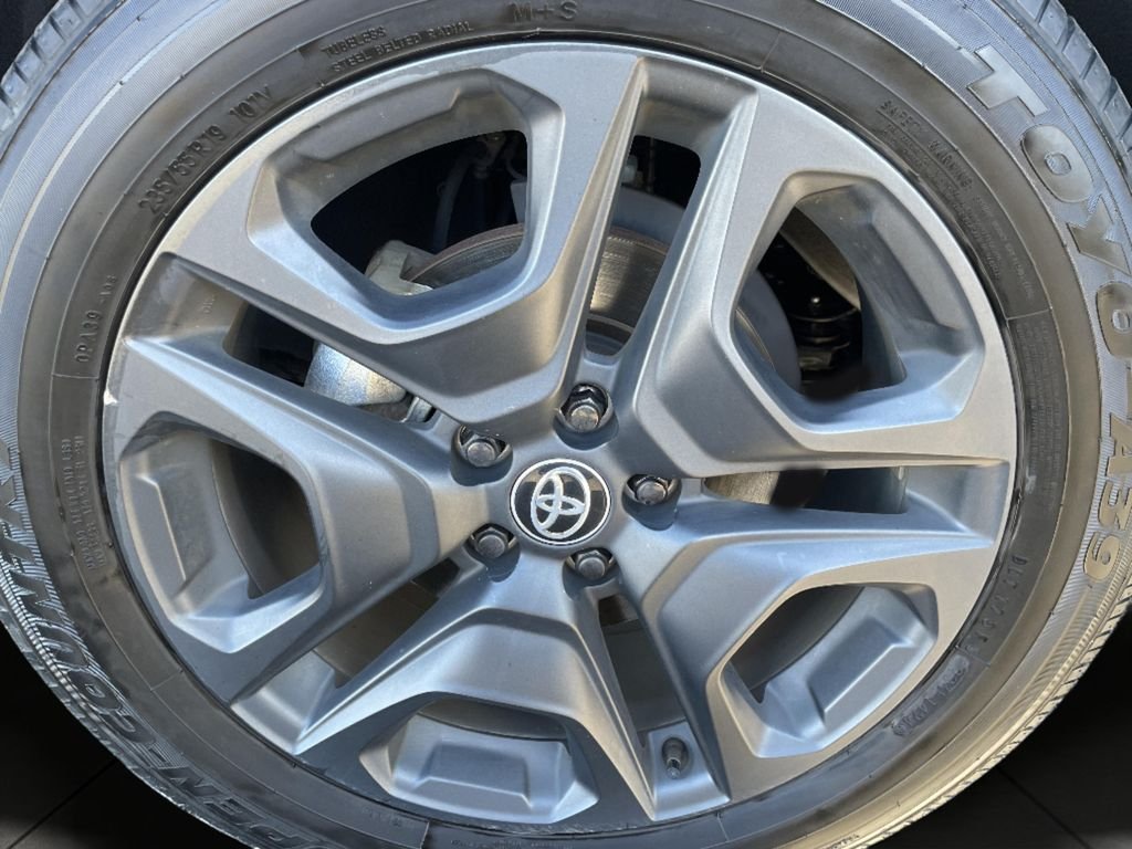 Used 2024 White Toyota Adventure image 29