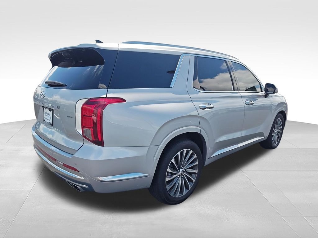 Used 2024 Silver Hyundai Calligraphy image 5