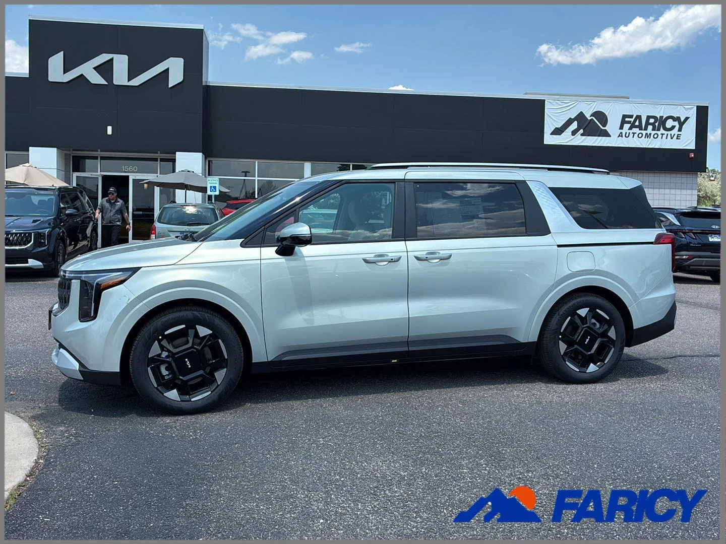 2026 Kia Sedona EX's photo