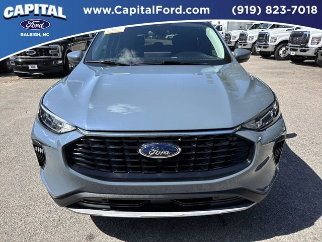 Used 2024 Blue Ford Active image 10