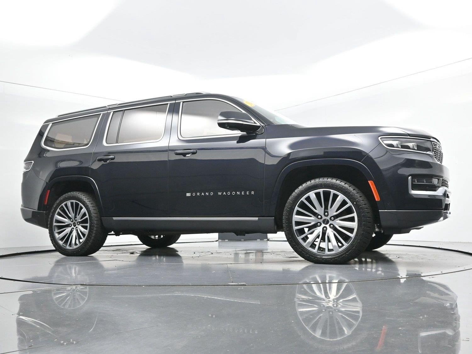 Used 2022 Blue Jeep Series III image 54