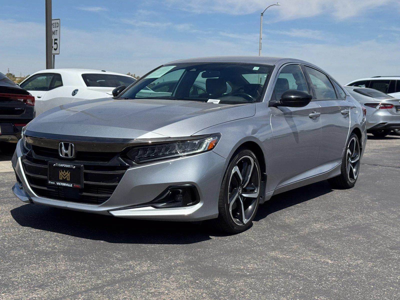 Used 2022  Honda Sport image 3