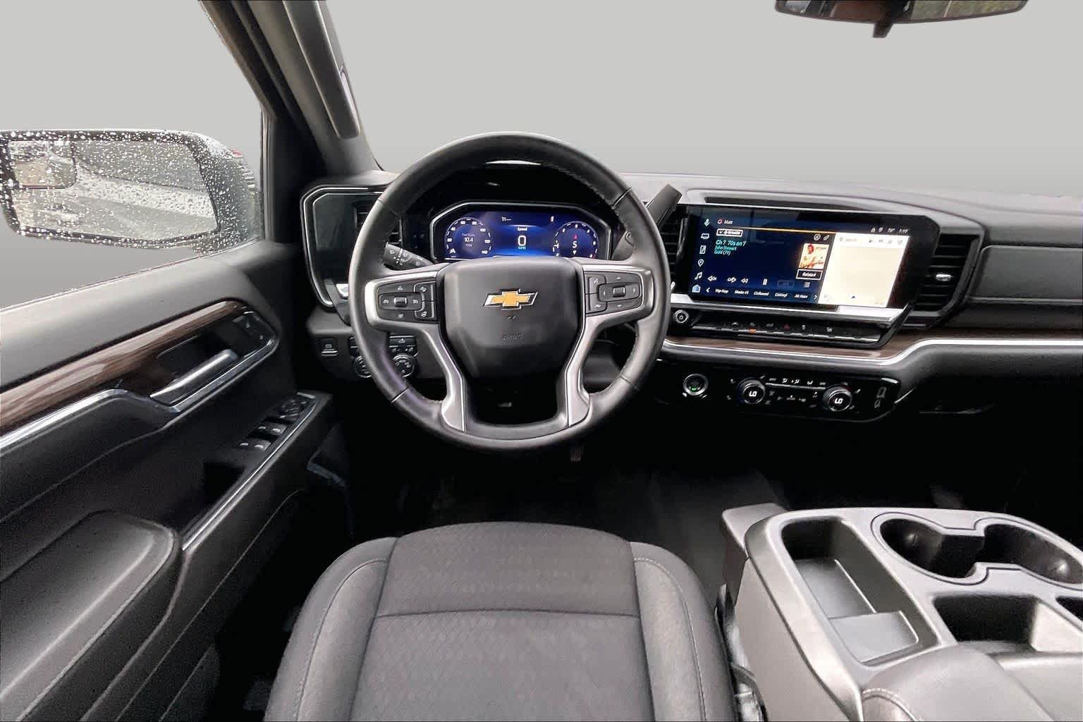 Used 2024 Sterling Gray Metallic Chevrolet LT image 6