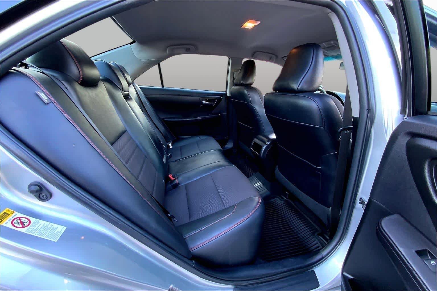 Used 2016 Celestial Silver Metallic Toyota SE image 21