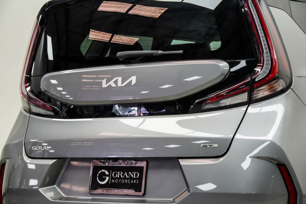 Used 2023 Gray Kia GT-Line image 14