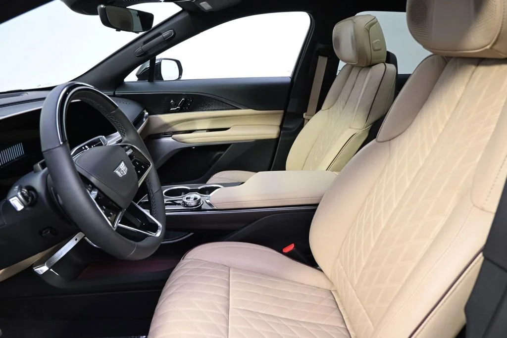 2025 Cadillac LYRIQ Luxury 3 - Photo 13