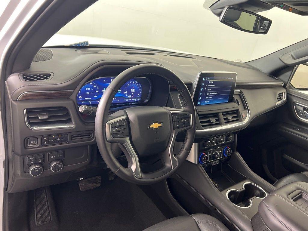Used 2023 Summit White Chevrolet LT image 17