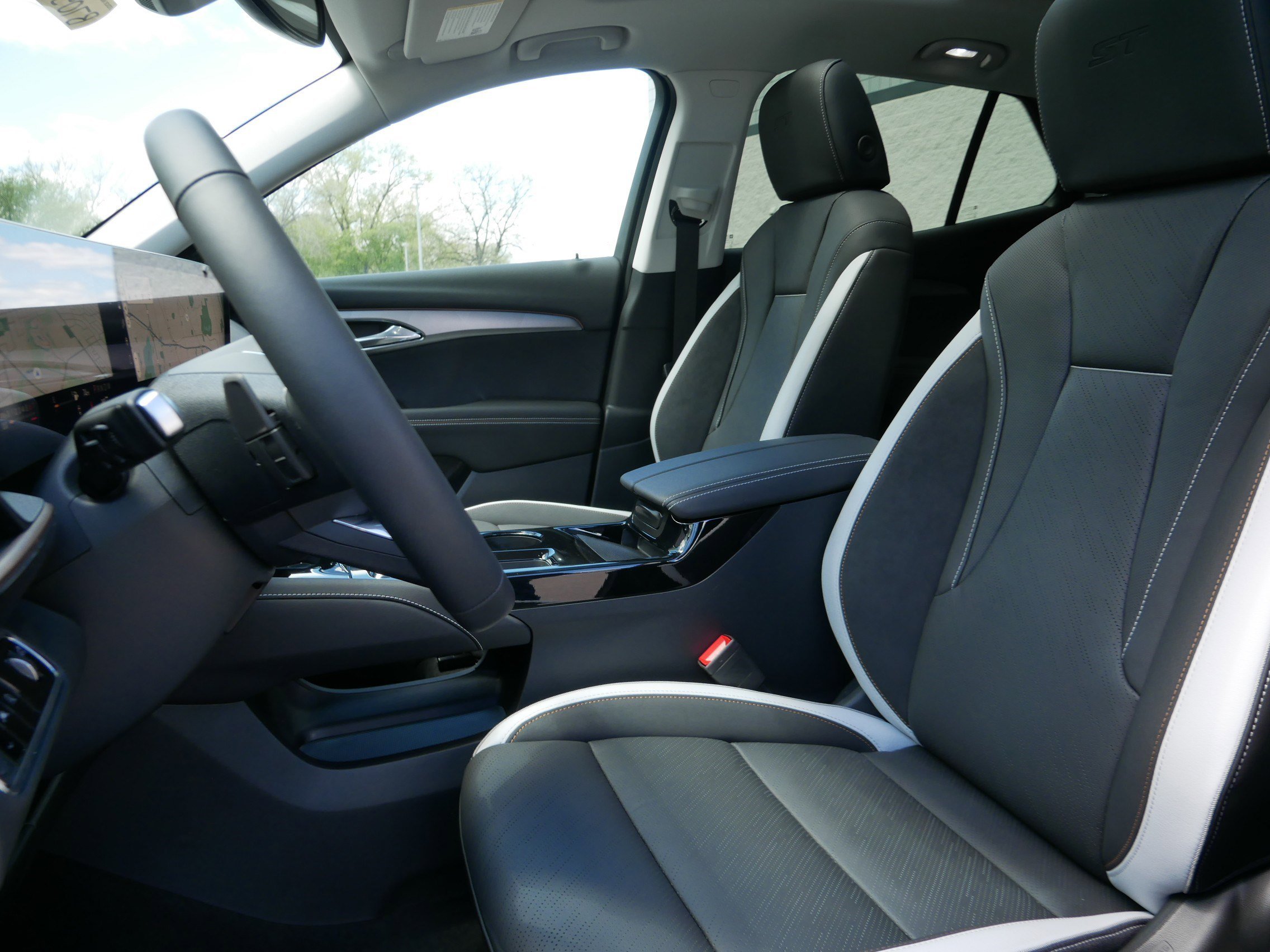 New 2026 Summit White Buick Sport Touring image 3