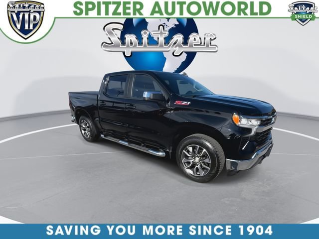 Used 2022 Black Chevrolet LT image 2