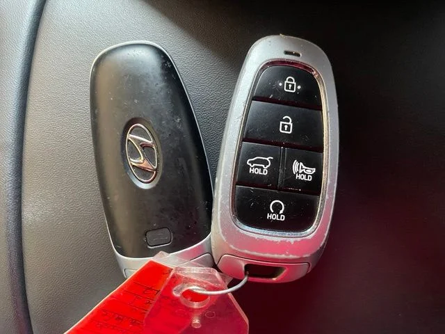 Used 2023 Red Hyundai SEL image 31