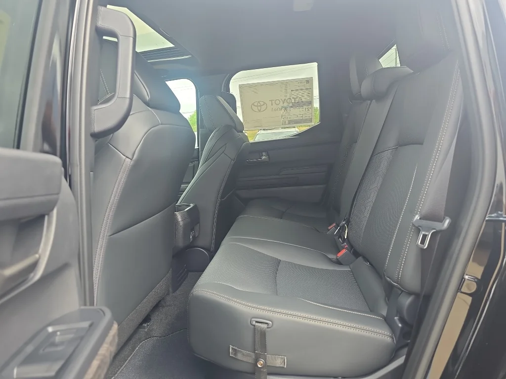 2026 Toyota Tacoma Limited - Photo 9