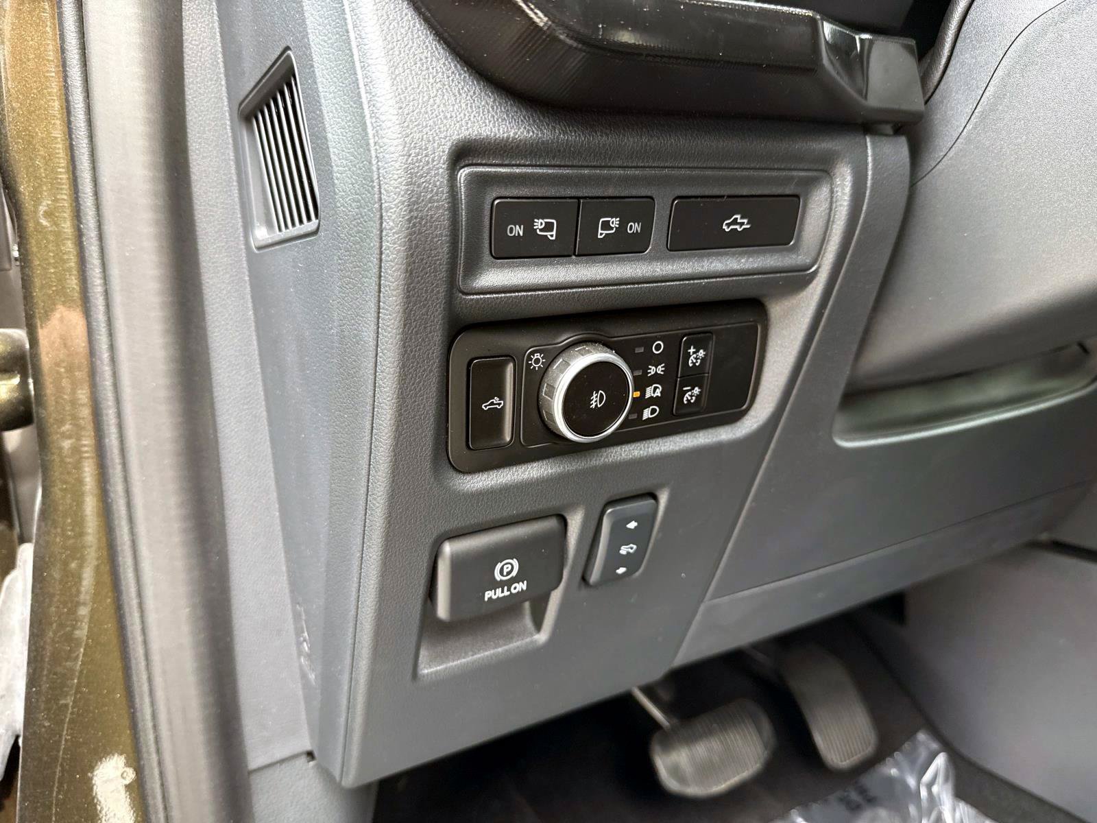 Used 2024 Green Ford Raptor image 19