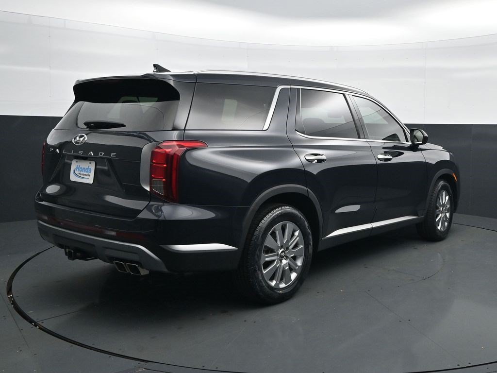 Used 2024 Moonlight Cloud Hyundai SEL 7P image 7