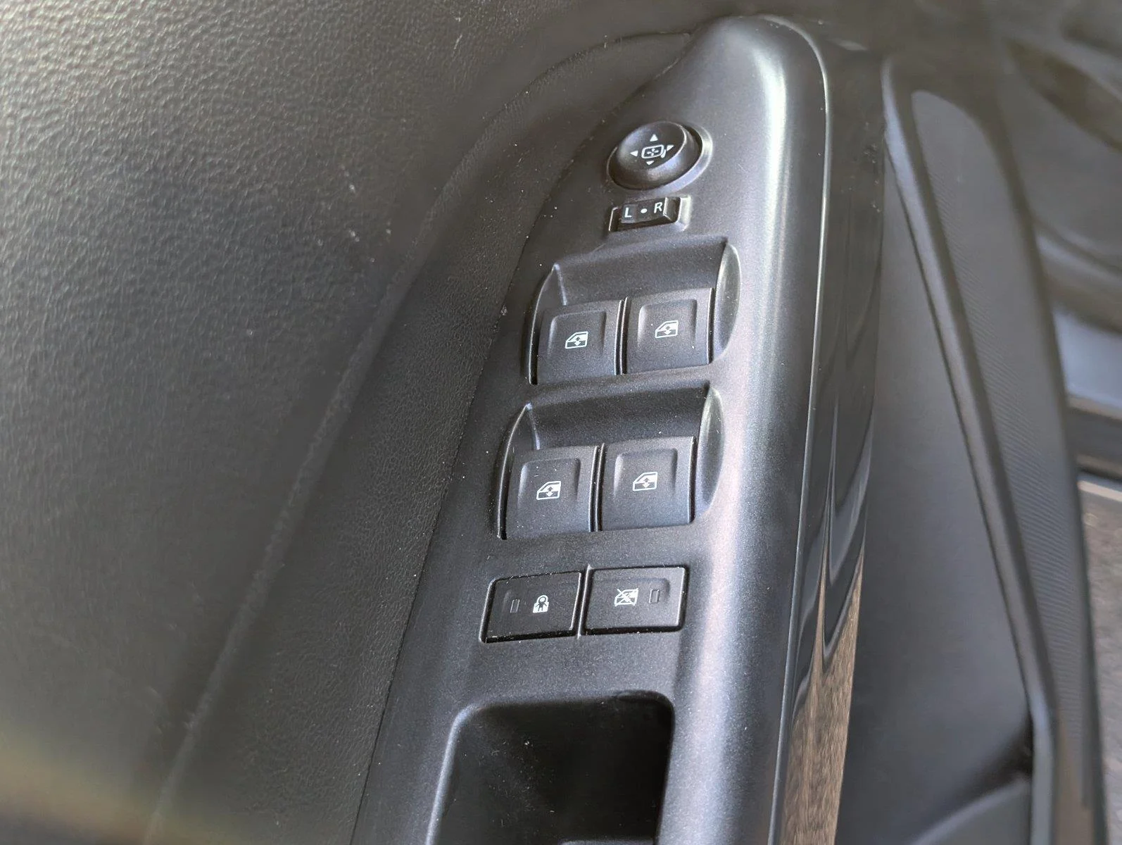 Used 2020 Satin Steel Metallic GMC 4WD All Terrain w/Cloth image 18
