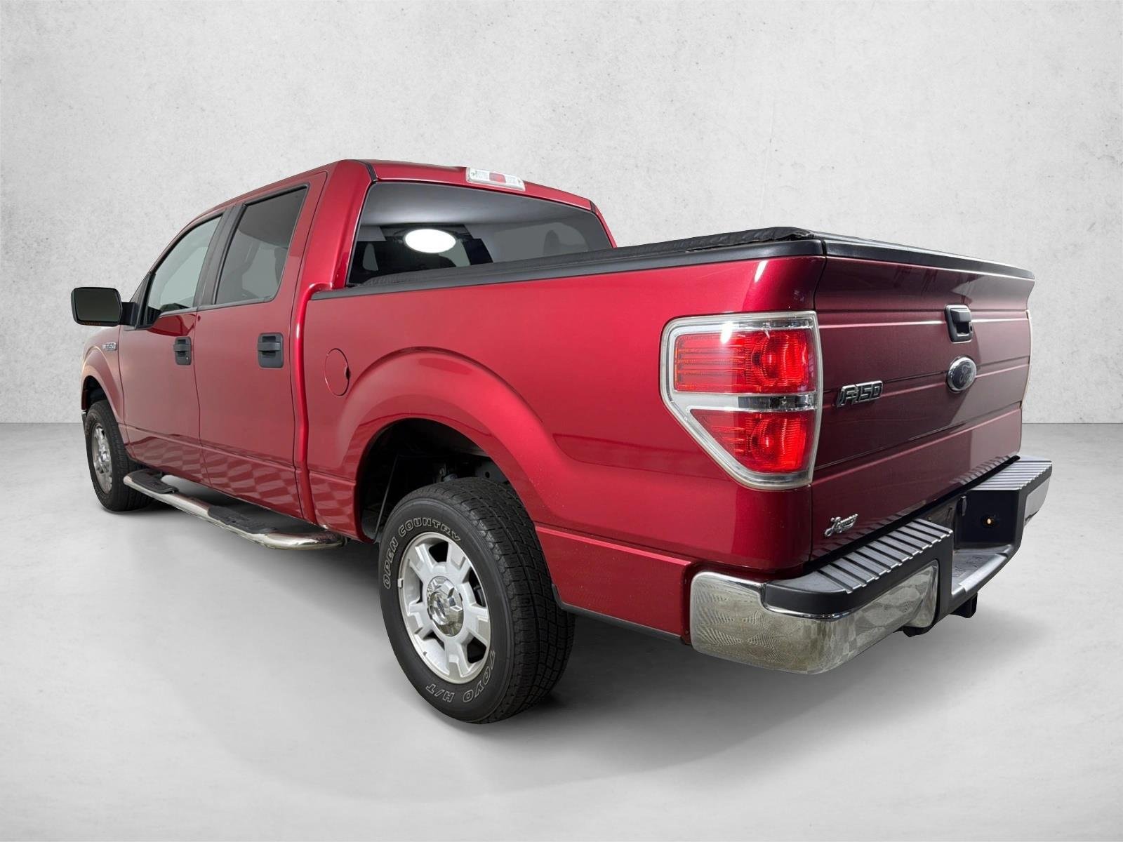 Used 2010 Red Candy Metallic Ford XLT image 5