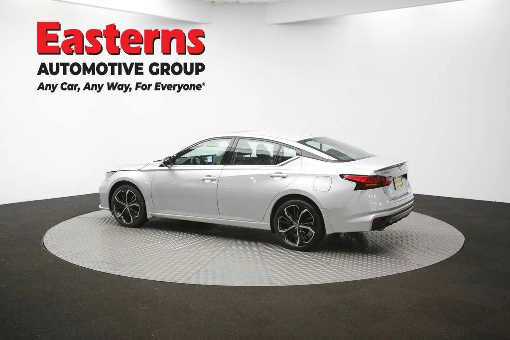 Used 2023 Silver Nissan 2.5 SR image 61