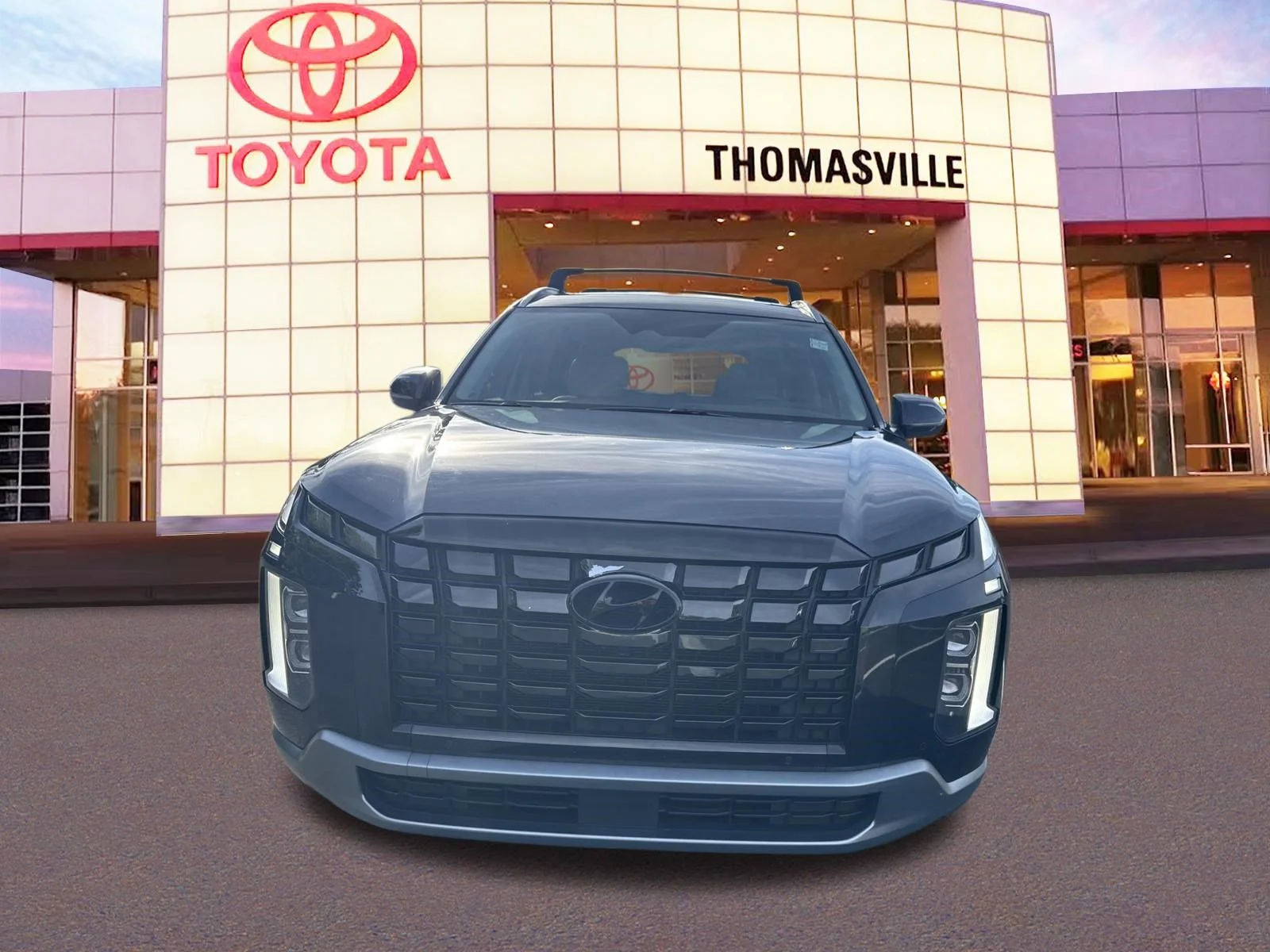 Used 2023 Moonlight Cloud Hyundai SEL image 2