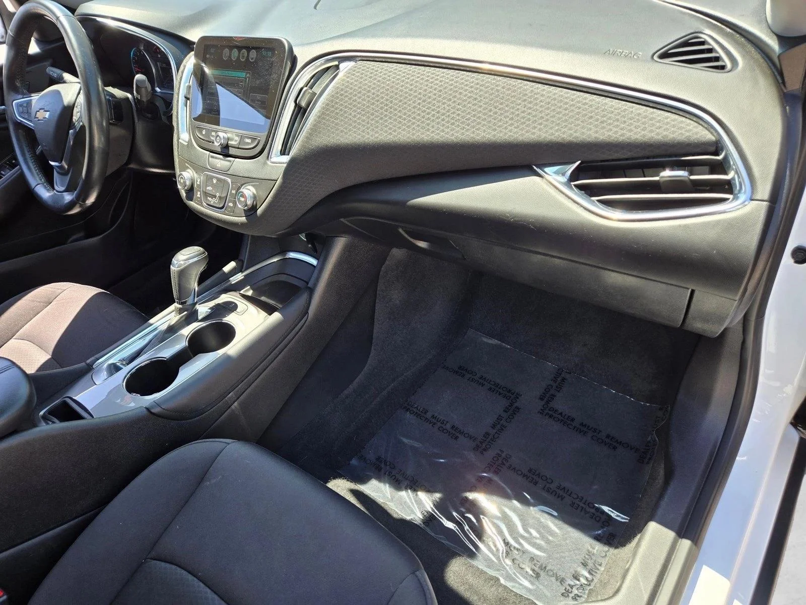 Used 2018 Summit White Chevrolet LT image 20
