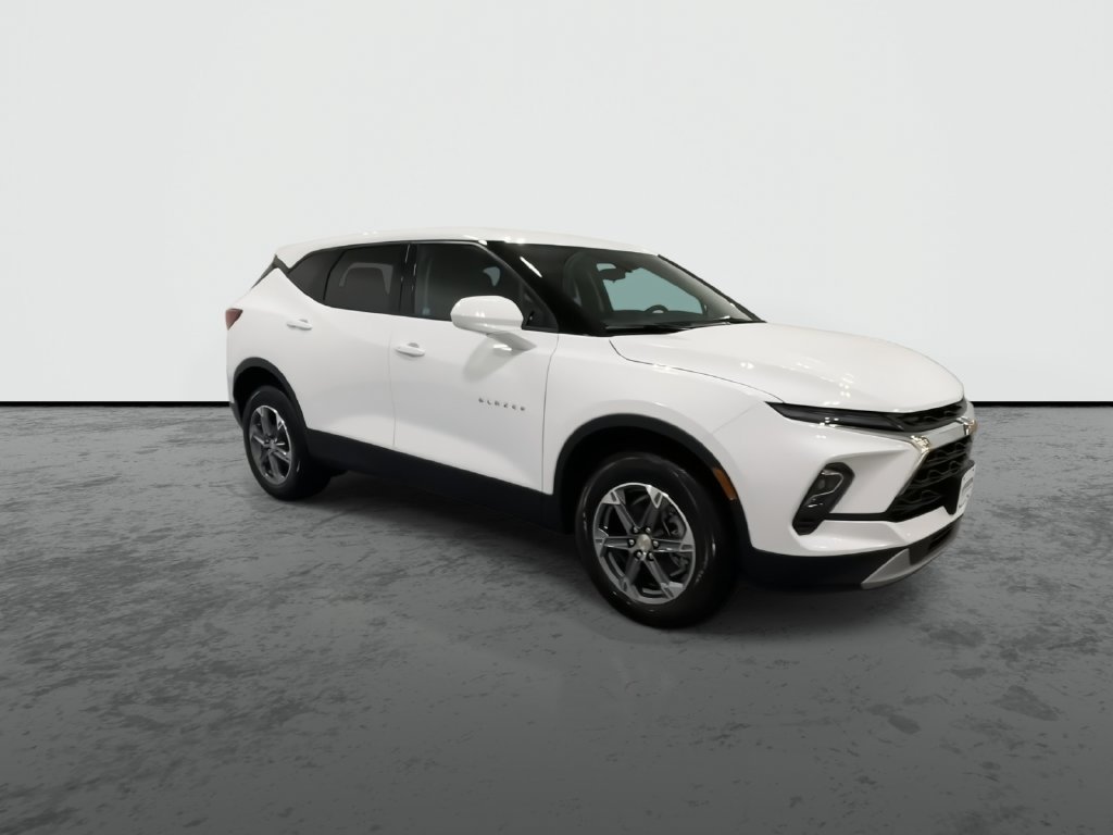 New 2026 Summit White Chevrolet 2LT image 2