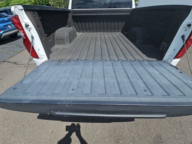 Used 2022 Summit White Chevrolet Custom image 28