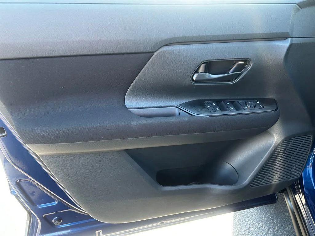 2025 Nissan Kicks S AWD - Photo 15