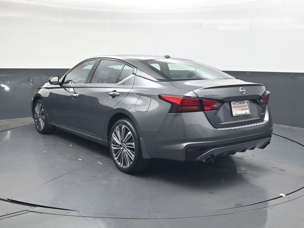 Used 2023 Gray Nissan 2.5 SL image 7