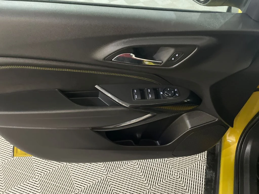 Used 2025 Nitro Yellow Metallic Chevrolet ACTIV image 11